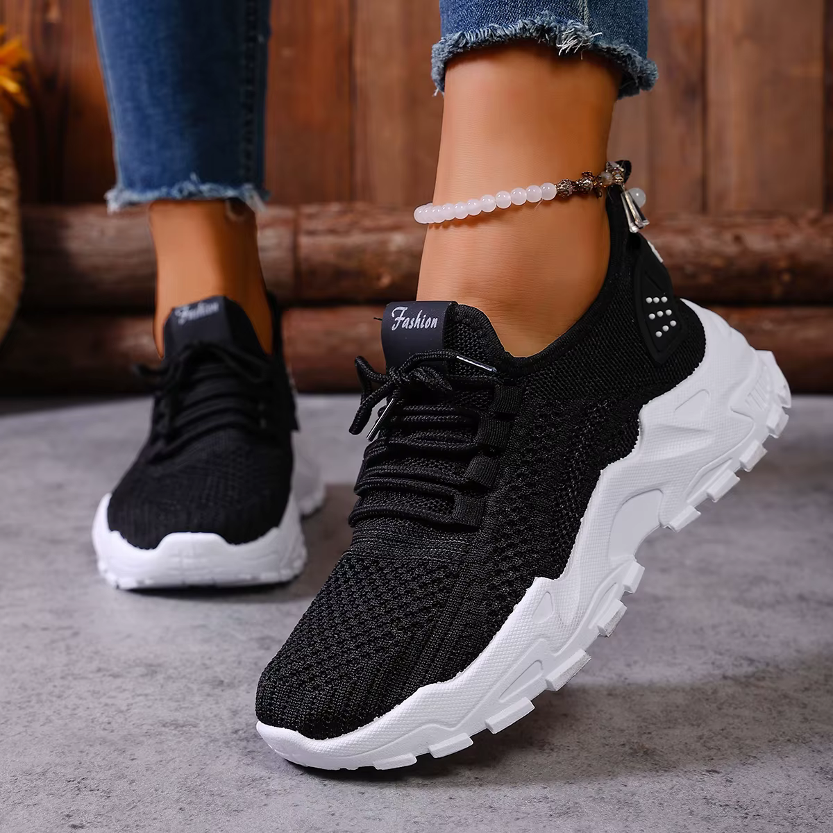 Chaussures de sport élégantes, respirantes et tricotées pour femmes, pour le printemps et l'automne.