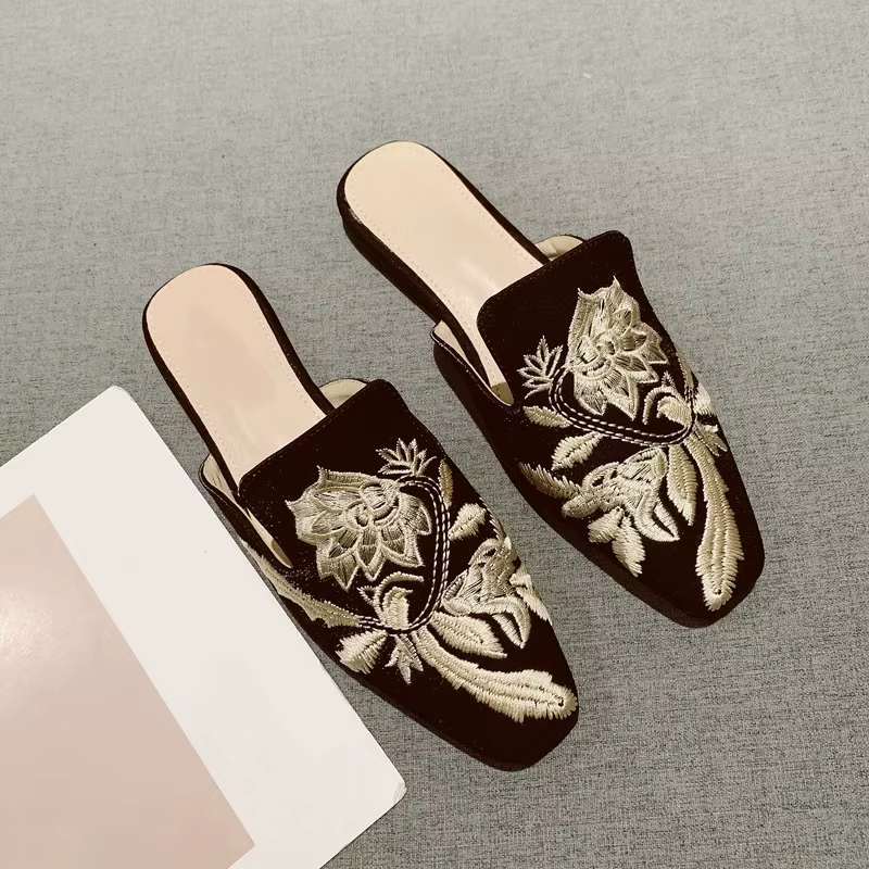 Nouvelles Chaussures Femme 2026 – Mules Rétro Brodé pour Femme – Chaussures Décontractées Baotou Ten